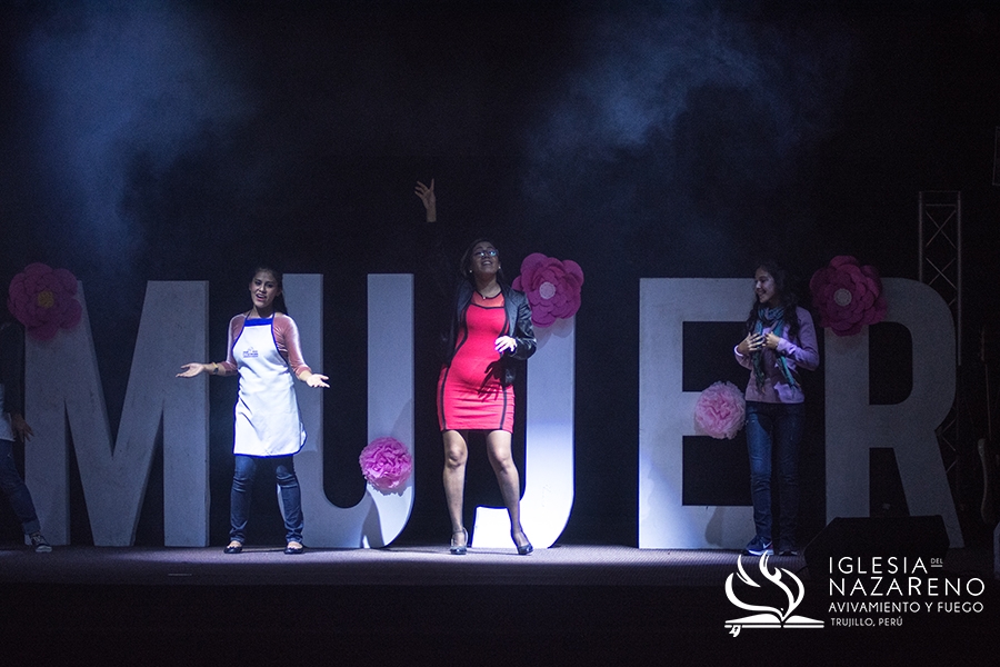 Conferencia El arte de ser Mujer