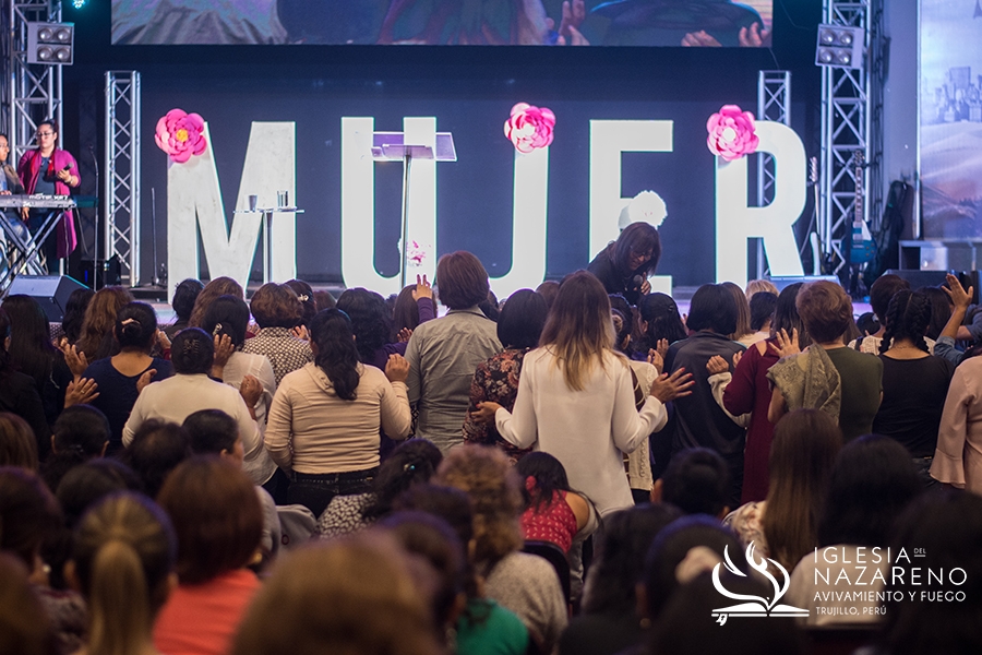 Conferencia El arte de ser Mujer