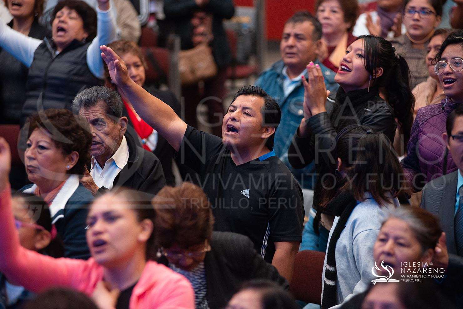 Celebraci&oacute;n Y Avivamiento