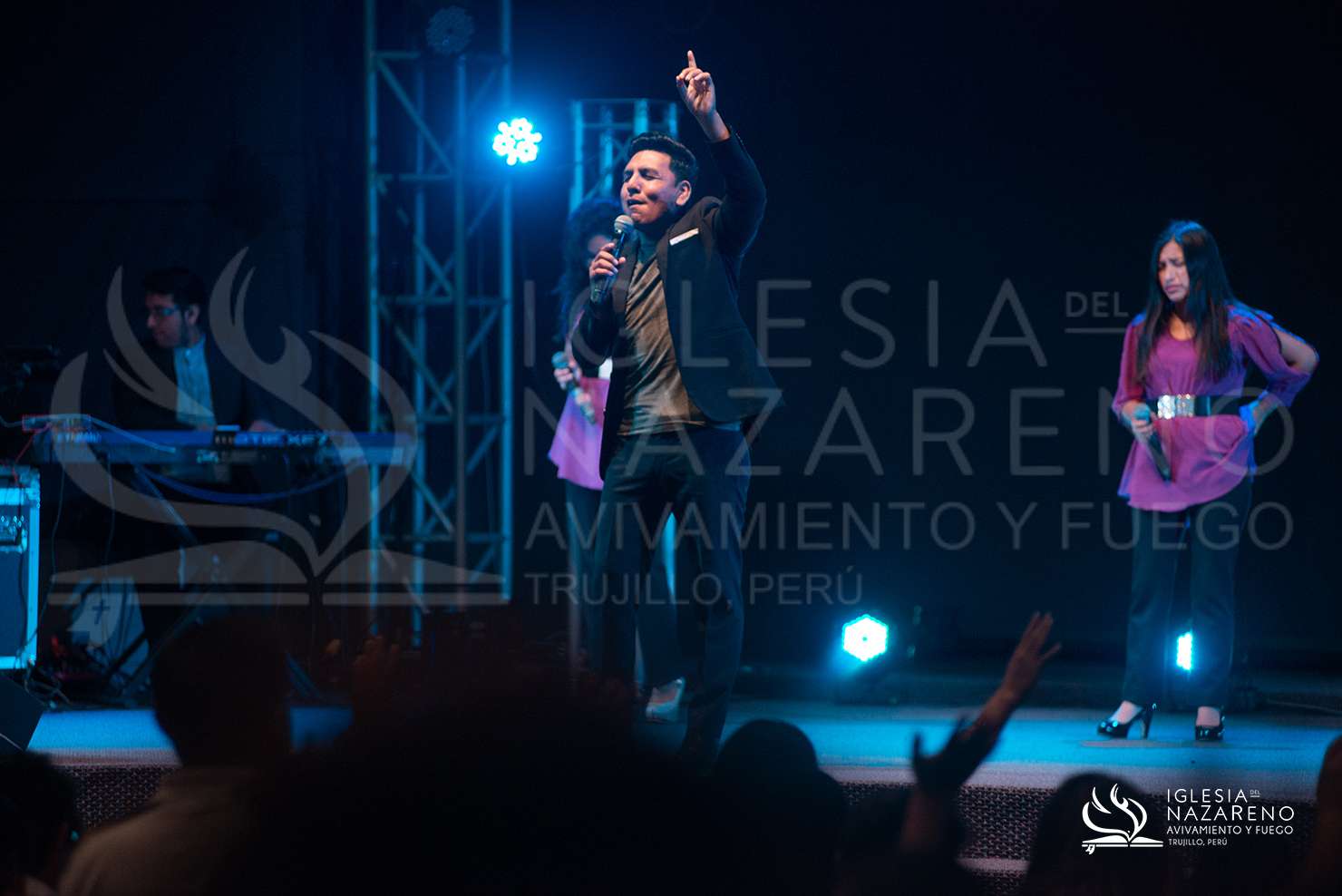 Celebraci&oacute;n Y Avivamiento