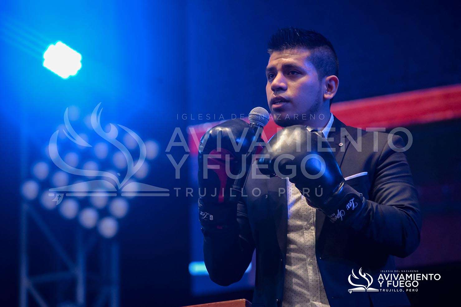 Celebraci&oacute;n Y Avivamiento