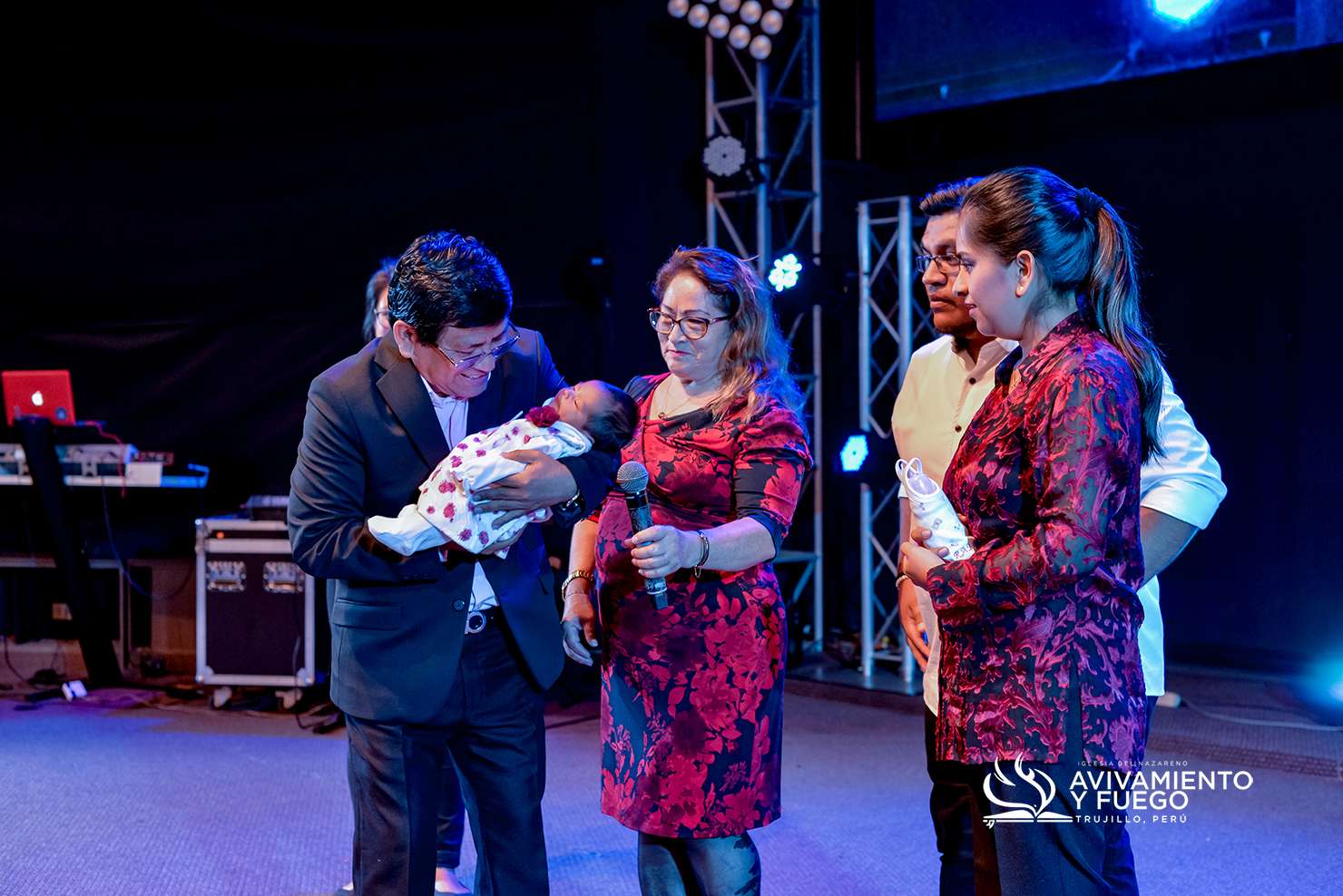Celebraci&oacute;n Y Avivamiento