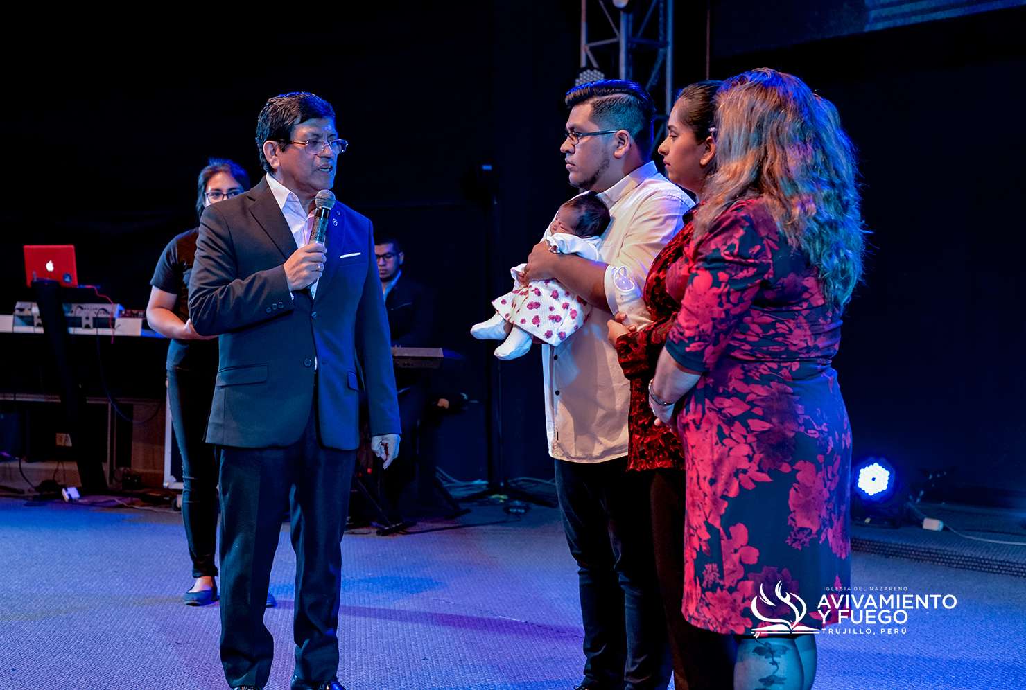 Celebraci&oacute;n Y Avivamiento