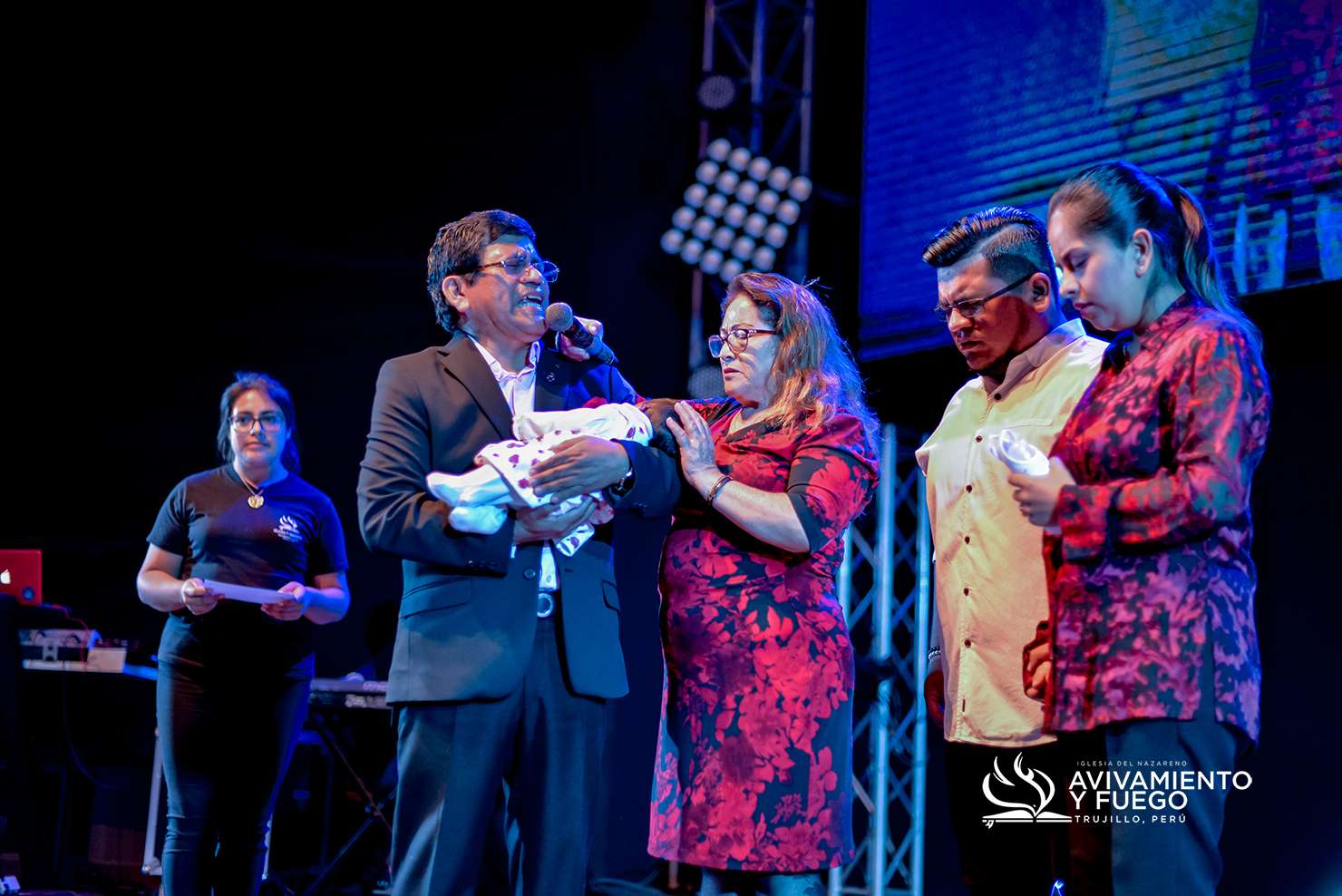 Celebraci&oacute;n Y Avivamiento